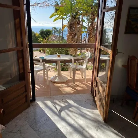 Casa-b- Pequeno Conjunto Adosados Apartment